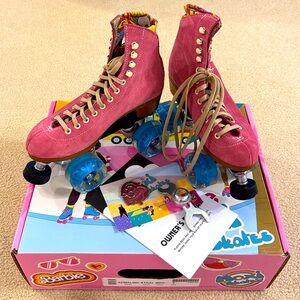 Malibu Barbie MOXI Skates
